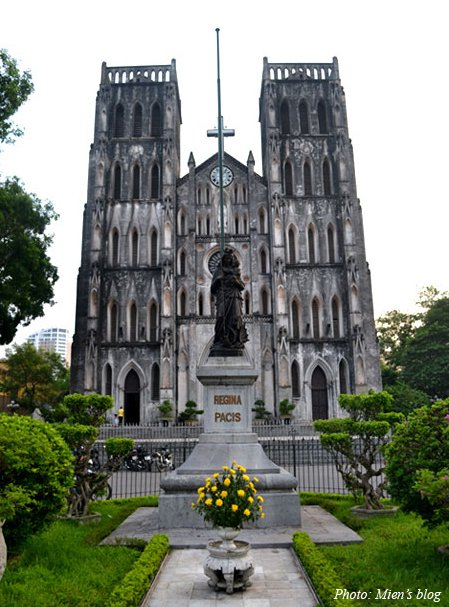 cathedralhanoi1