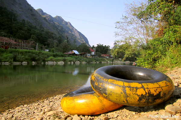 Go tubing on Nam Song River