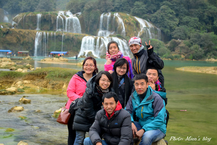 The whole team in front of Ban Gioc Waterfalls
